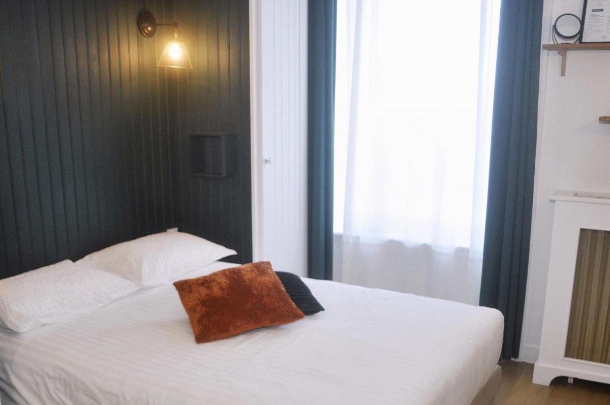 Hotel Le Tiburon Cherbourg-en-Cotentin Esterno foto