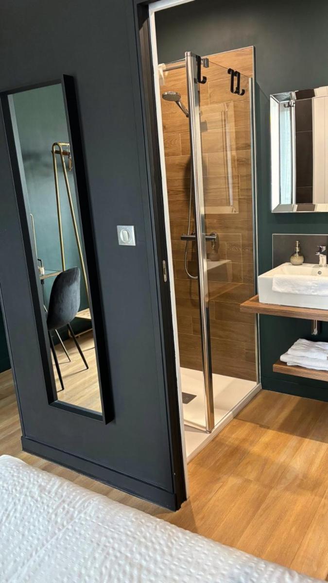Hotel Le Tiburon Cherbourg-en-Cotentin Esterno foto